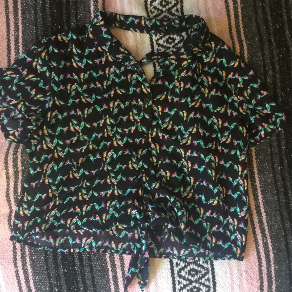 Summer parrot pattern front tie collar button down